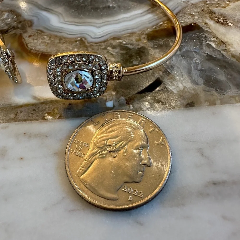 3044 Gold and Silver Women's Bracelet with Crystal Accents